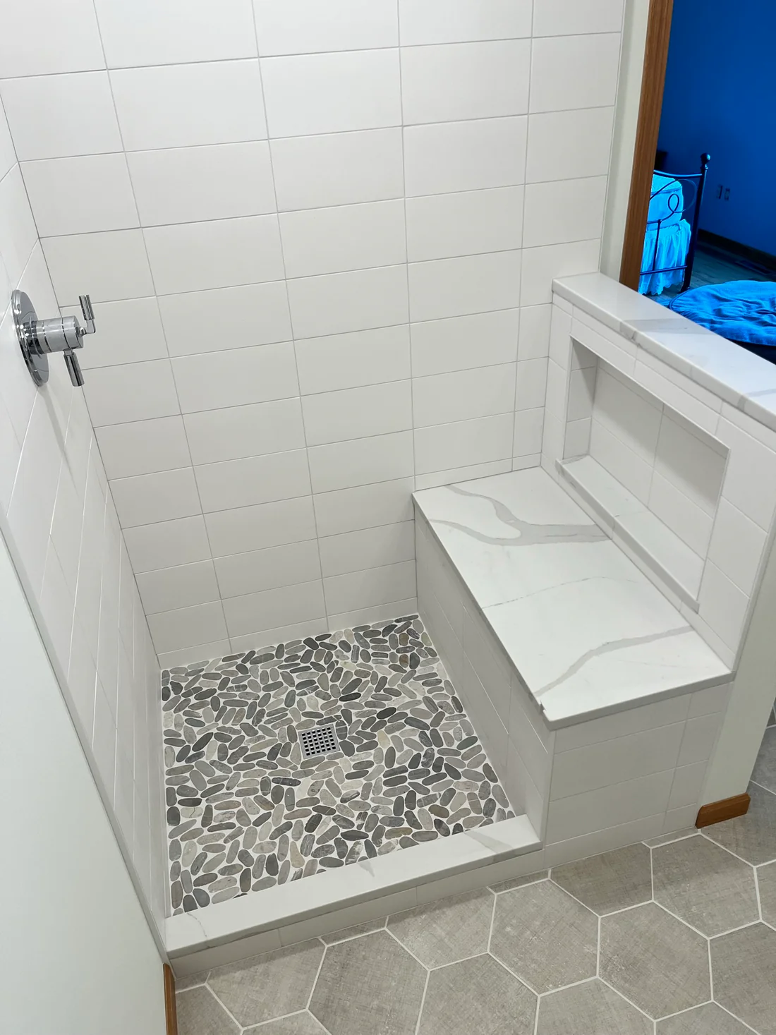 MEtro Remodling Updated Bathroom - Glass Door & Bench Seat W: Shower Niche5
