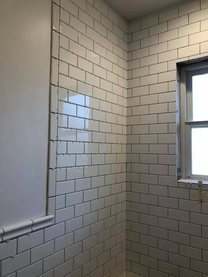 MEtro remodling Small Simple Bathroom update With Classic Curved & Modern Subway Tile Mash-Up6