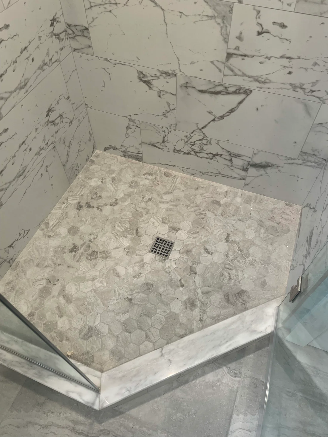 Metro REmodling Updated Bathroom - Marble Appearance Shower Tile4
