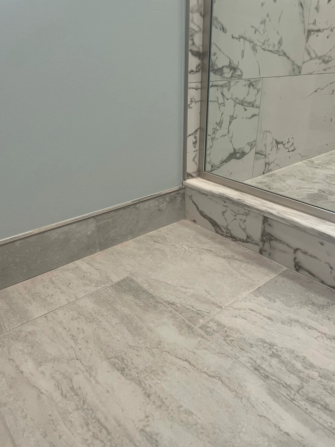 Metro REmodling Updated Bathroom - Marble Appearance Shower Tile5