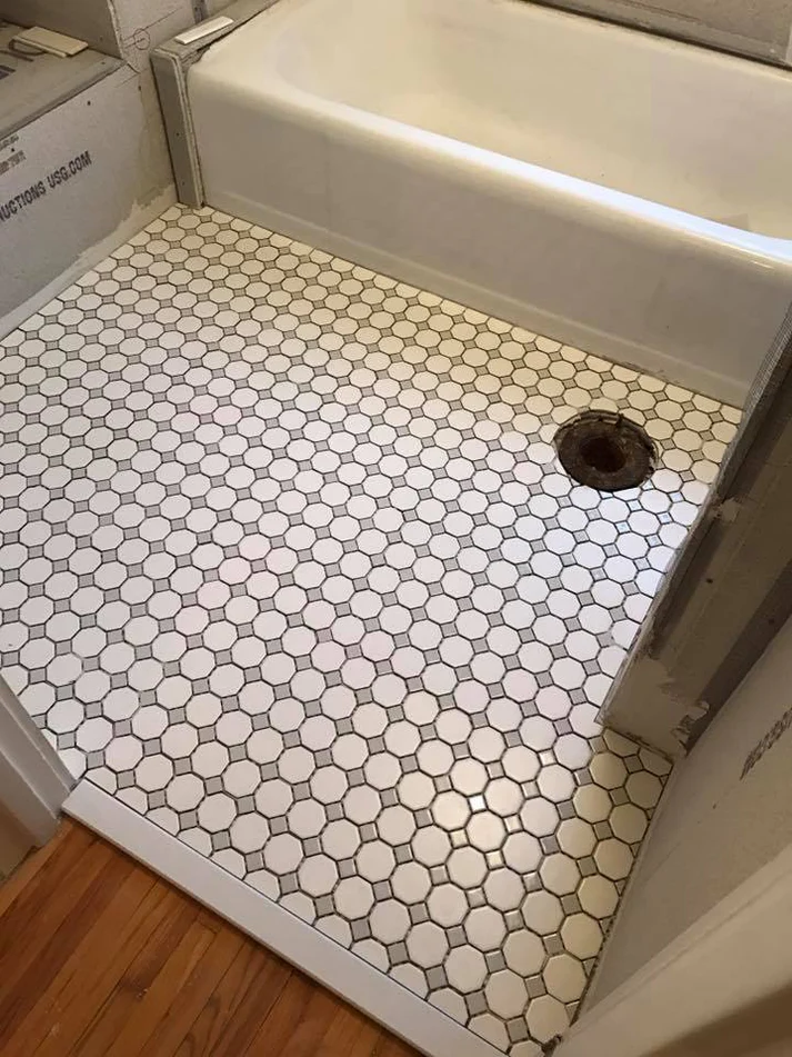 Metro Remodeling Bathroom Update Glass Tiled Storage Shelves9