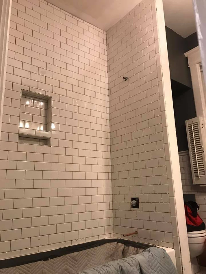 Metro Remodeling Bathroom Update With Curved Tile Half Wall4