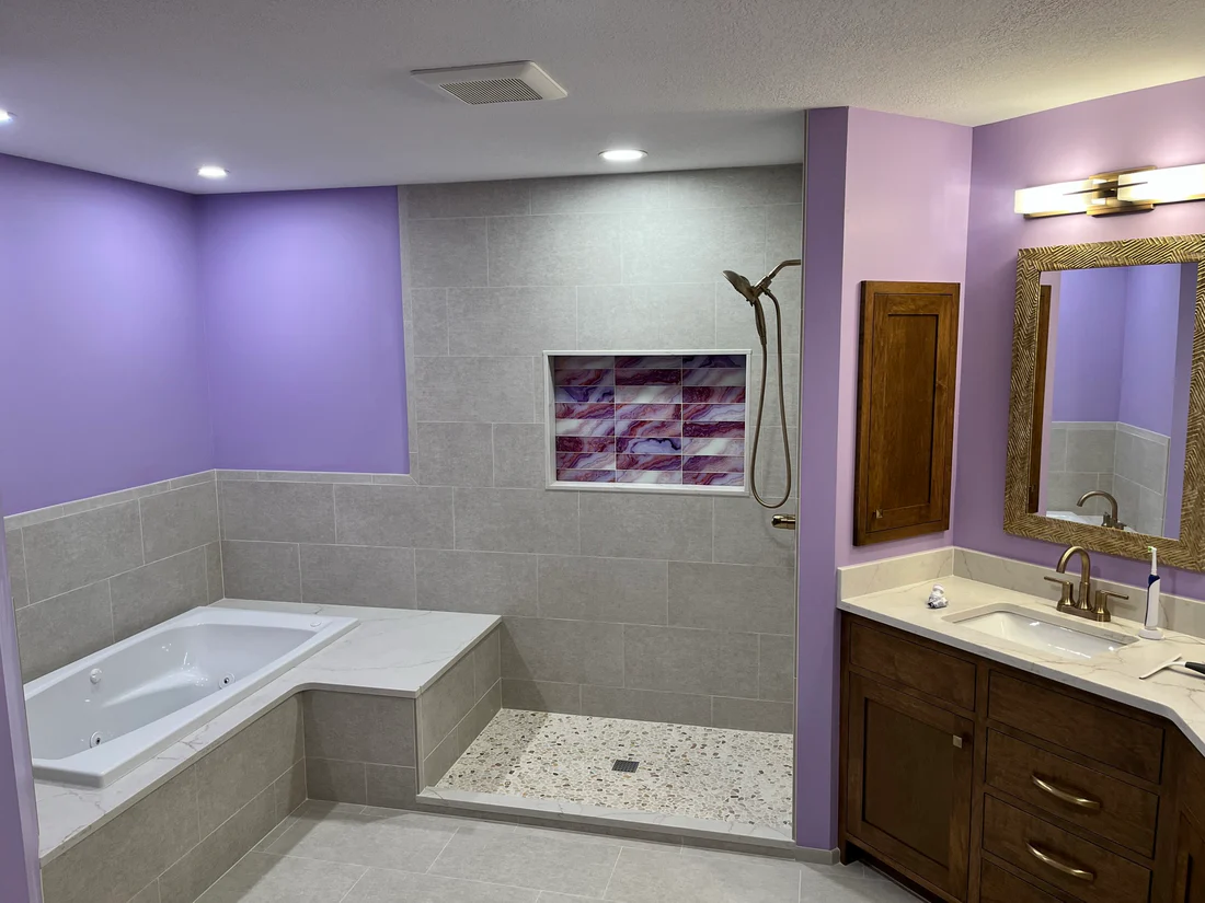 Metro Remodeling Bathroom with accent lighting and a pop of color1
