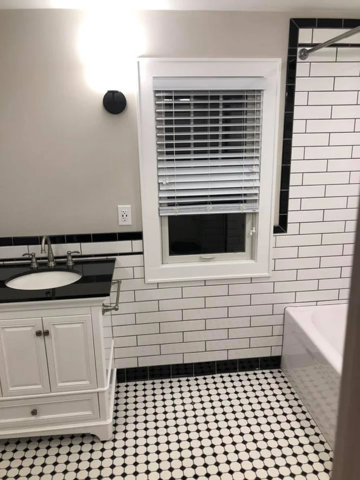 Metro Remodeling Black and White Themed Bathroom Update3