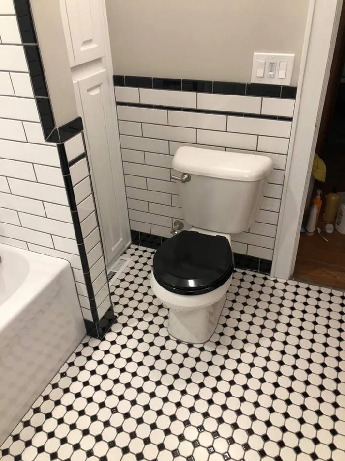 Metro Remodeling Black and White Themed Bathroom Update5