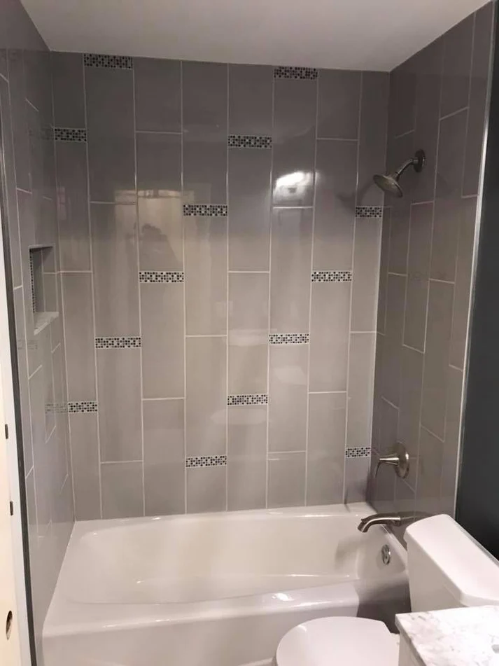 Metro Remodeling Custom Pattern Diagonal Mosaic Tile Inlay Shower & Tub Combo1