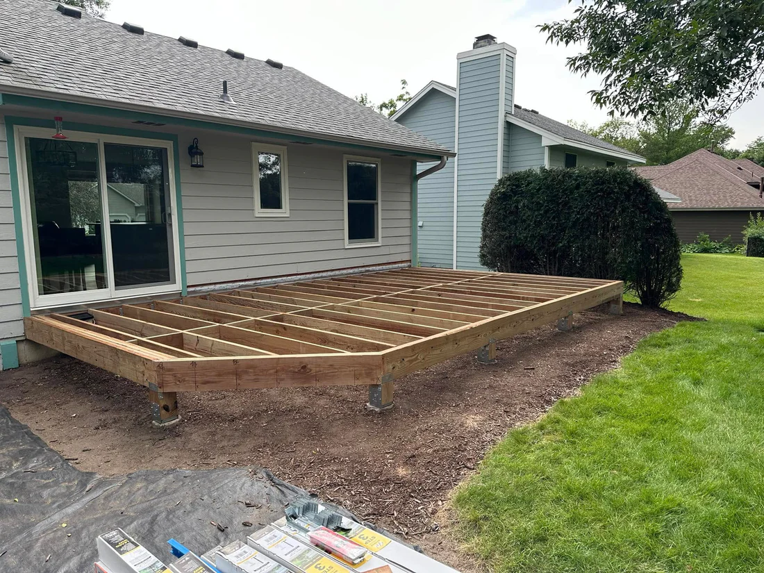 Metro Remodeling Grey & Black Low-Level Composite Decking with Triple Step Stairs5