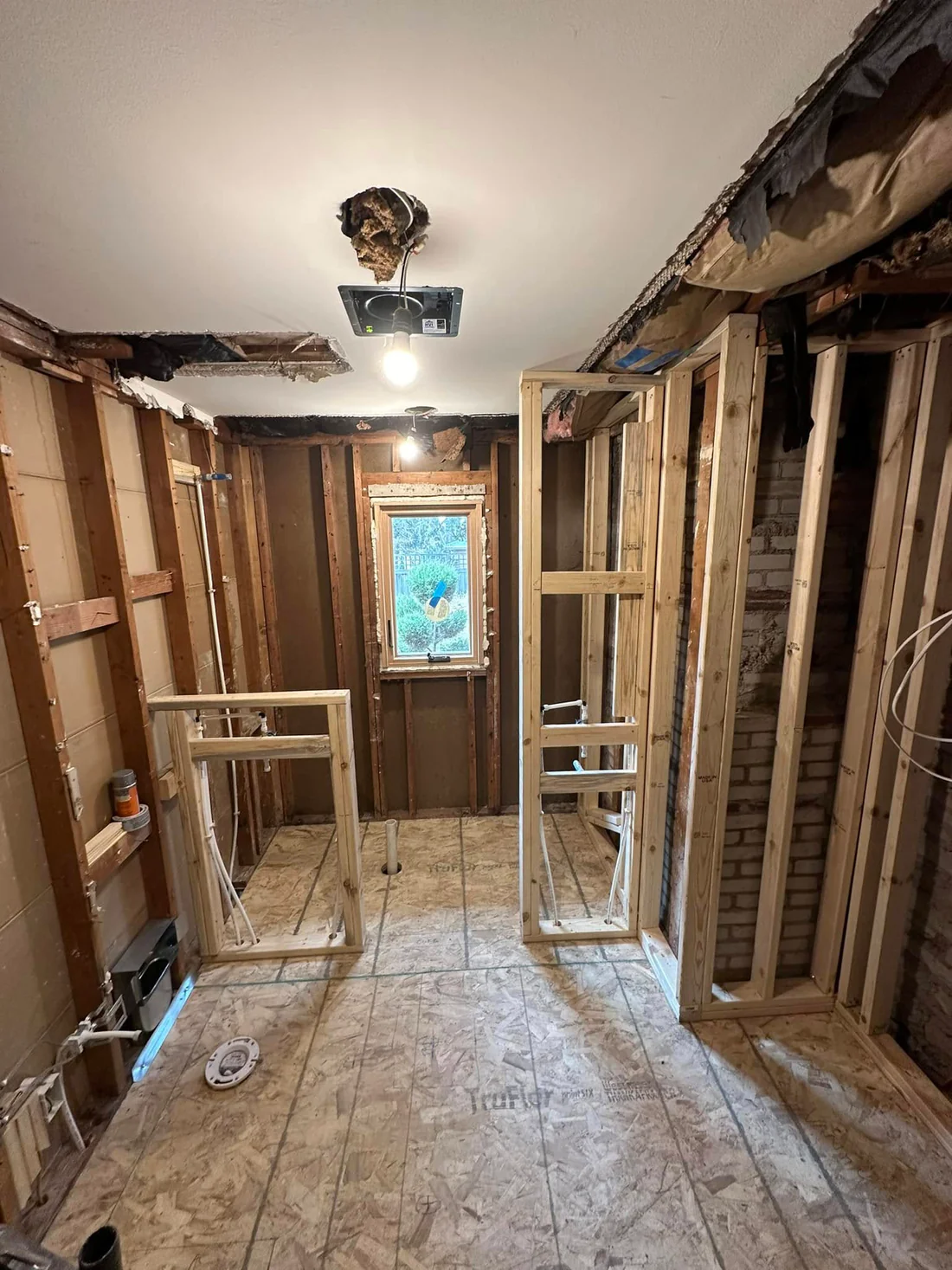 Metro Remodeling Modern Bathroom With Wood Walled Shower10