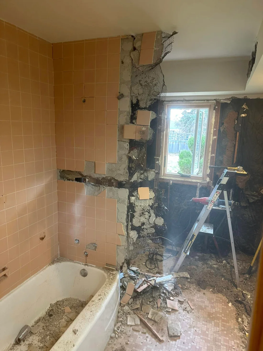 Metro Remodeling Modern Bathroom With Wood Walled Shower13