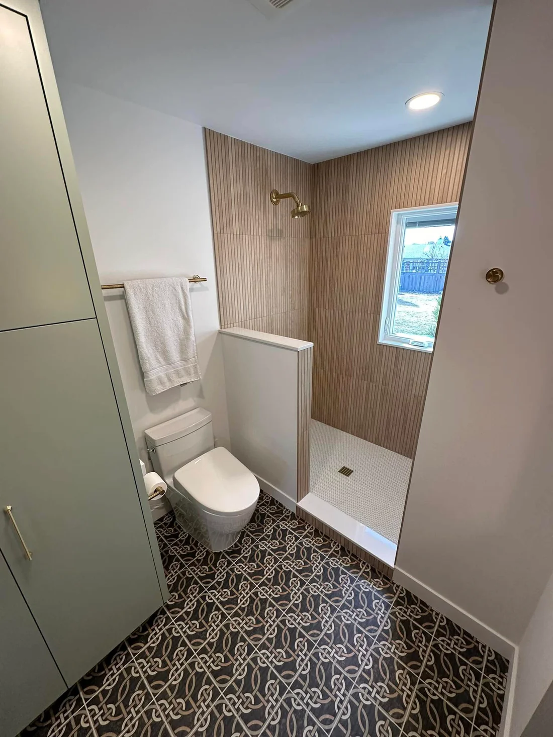 Metro Remodeling Modern Bathroom With Wood Walled Shower4