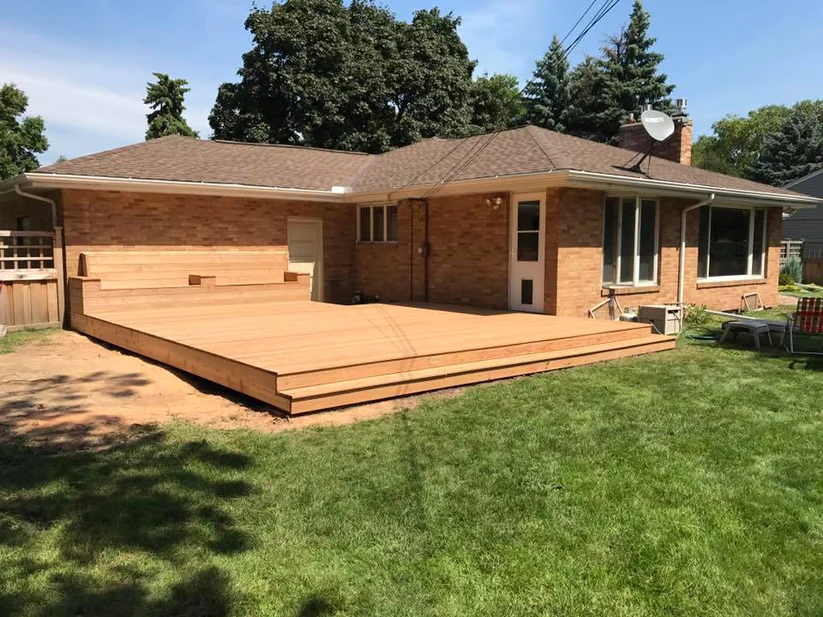 Metro Remodeling Seamlessly Integrated Natural Wood Deck W:Bench Seating6