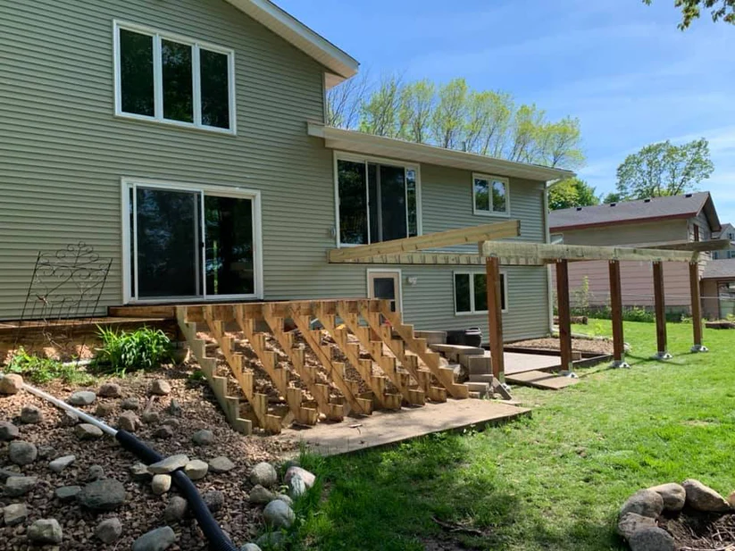 Metro Remodeling Wood Construction Mid-Level Composite Decking With Stairs8