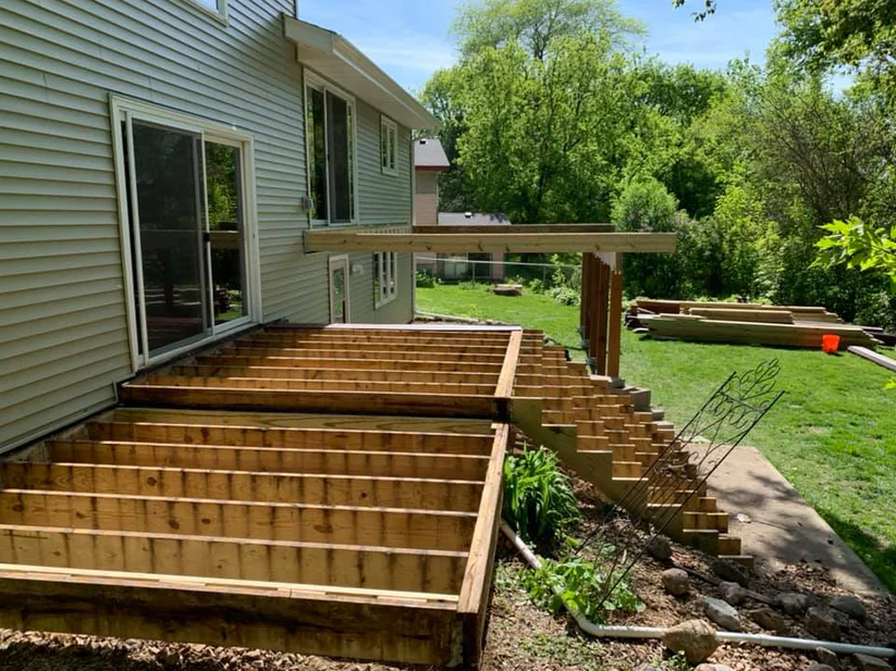 Metro Remodeling Wood Construction Mid-Level Composite Decking With Stairs9