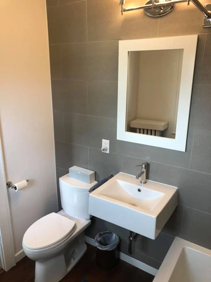Metro Remodling Modern Spa Feel Bathroom5