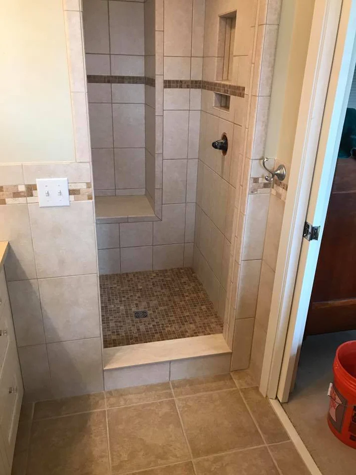 Metro Remodling Southwestern Tile W: Belt Inlay Shower Update4
