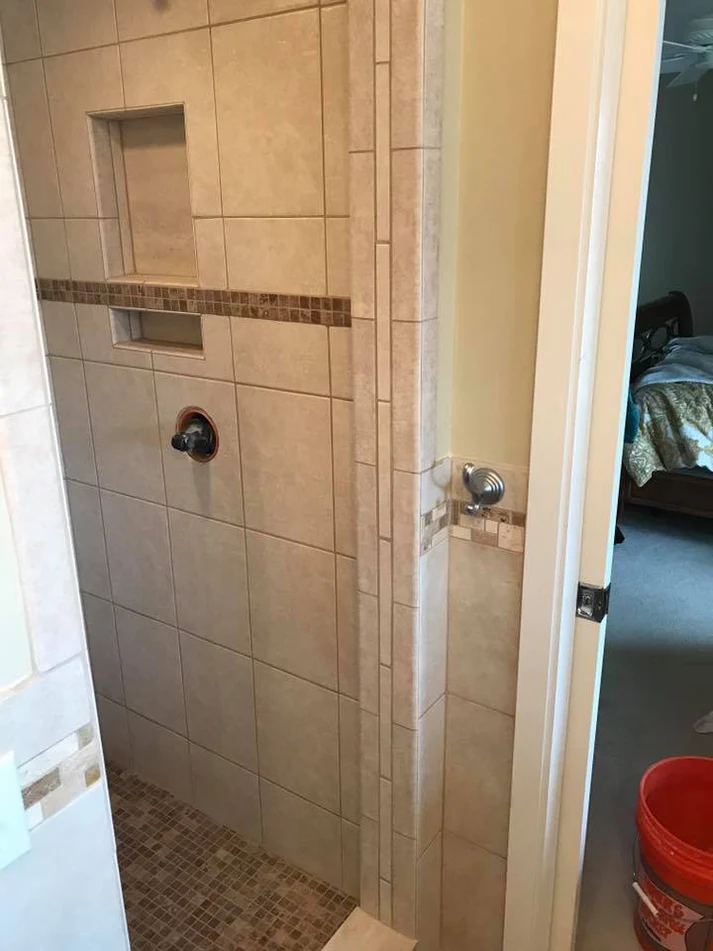 Metro Remodling Southwestern Tile W: Belt Inlay Shower Update5
