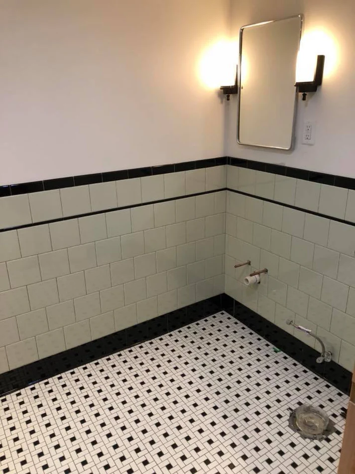 Metro Remodling Vintage Bathroom With Modern Flair6